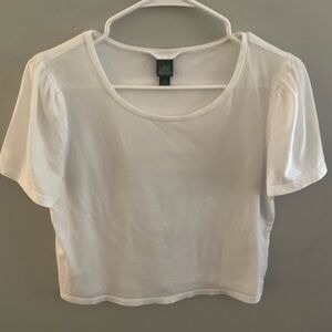 Wild Fable White puff sleeve t-shirt.